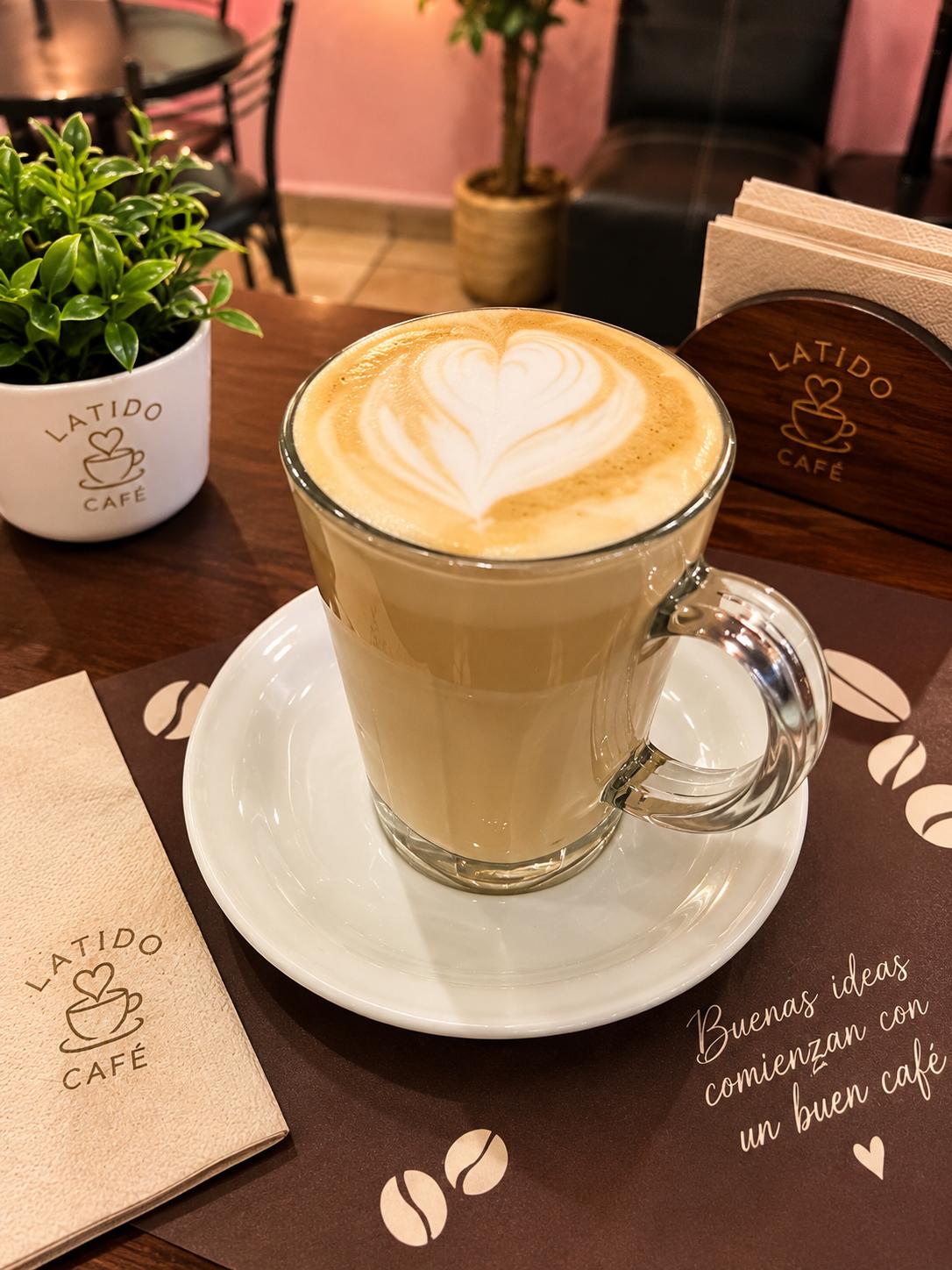 Capuchino Caliente Clásico